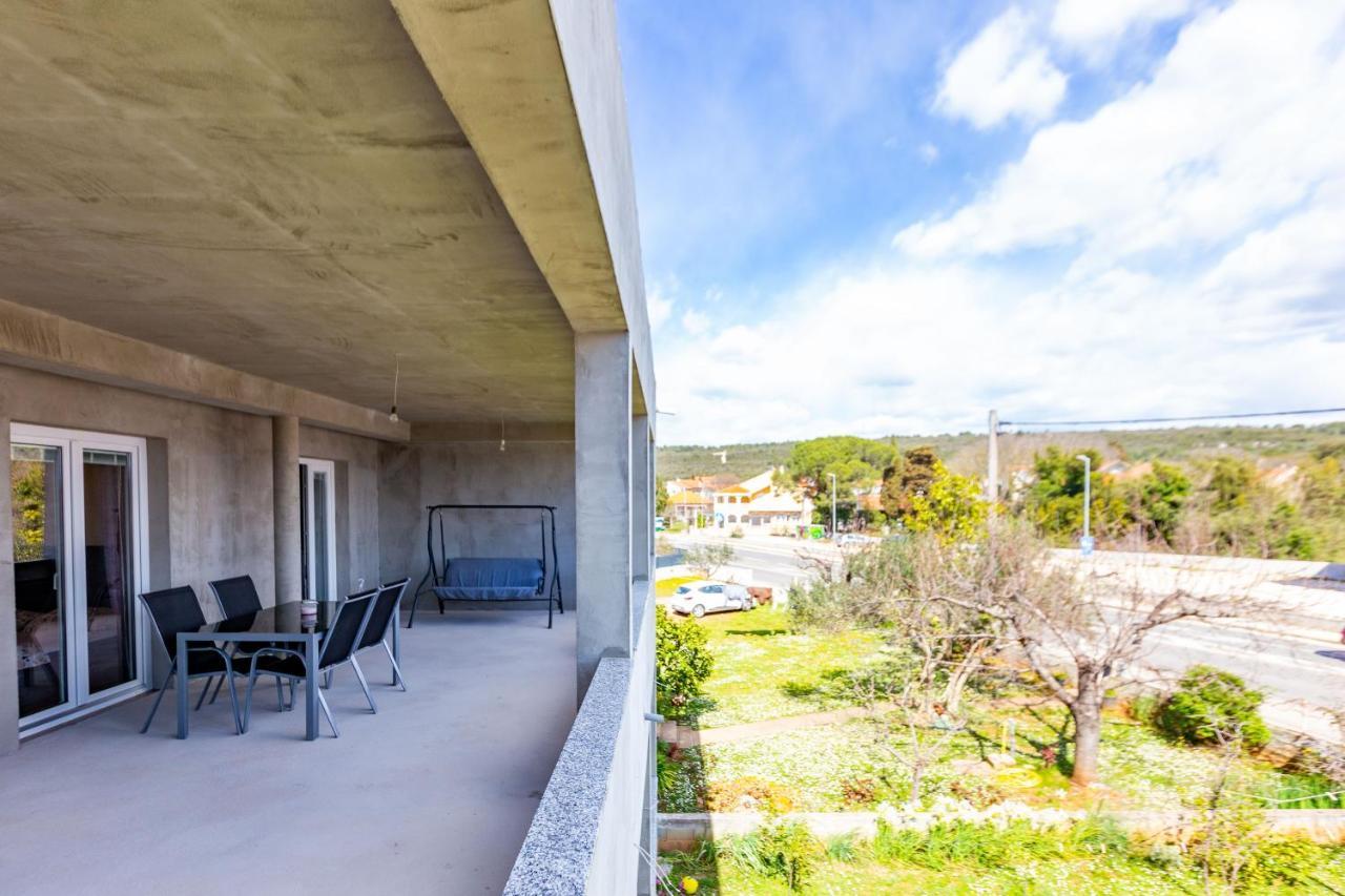 Rs Two Bedroom Apartment Sukošan Exterior foto